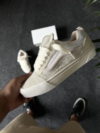 Knu pan triple white
