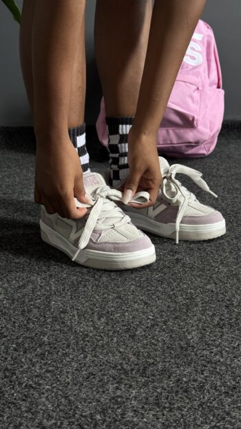 Upland gray lile