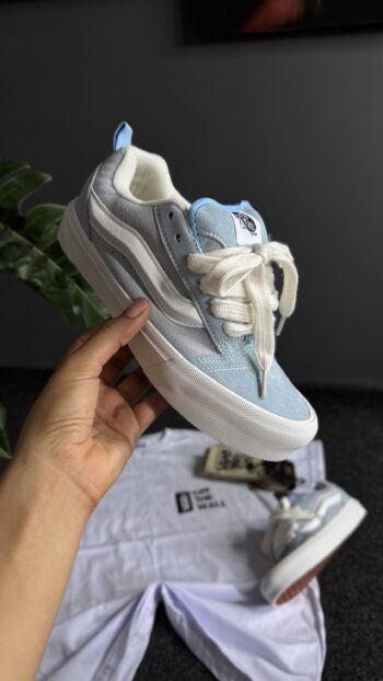 Knu Vault Blue